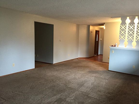 Living Room NOW has new flooring