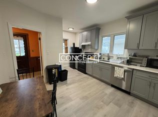 100 W Adams St, Somerville, MA 02144