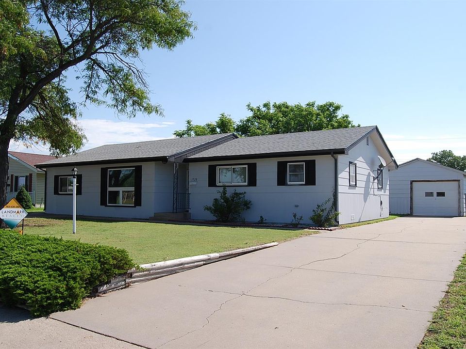 1st image of 1720 Donald Dr