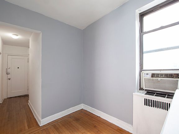 5th image of 233 E 32nd St APT 5A