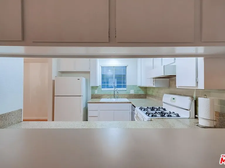 1077 W Kensington Rd #3 — Photo 18