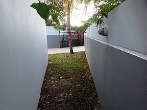 5th image of 1410 Calle Latania