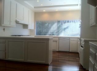 9536 Babbitt Ave, Northridge, CA 91325