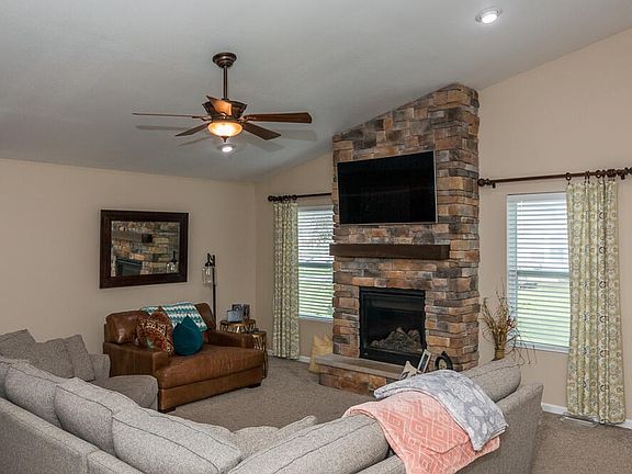 2nd image of 334 Cliffwood Ave