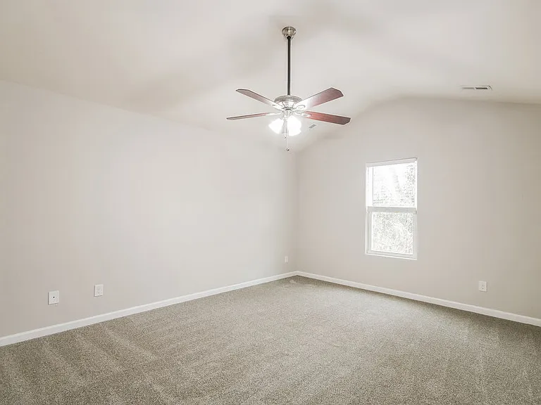 2132 Boulder Ct — Photo 10