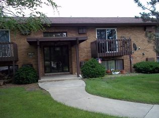 11621 Roberts St APT 4, Mokena, IL 60448