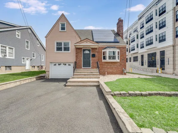 981 Johnson Pl, Union, NJ 07083