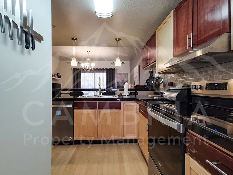4340 S Highland Dr #208 — Photo 11