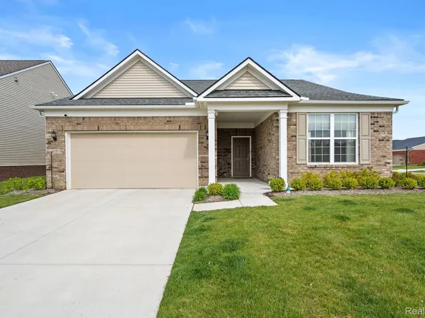 4051 Colfax Ct, Canton, MI 48188