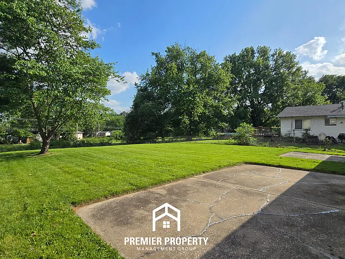 2442 Soundview Ct — Photo 17