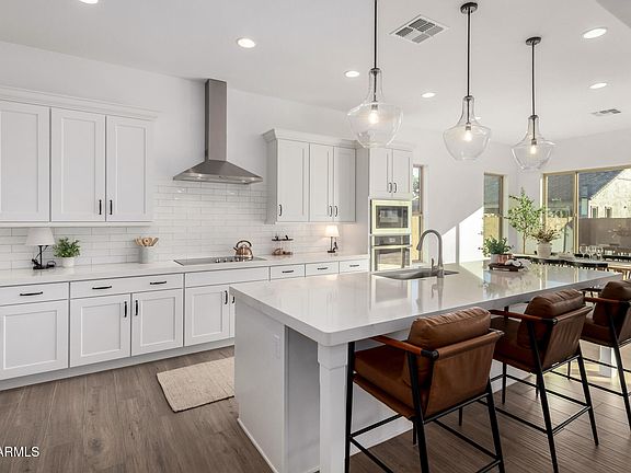 4th image of 2511 E PRESIDIO Street