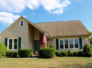 950 Jairus Dr, Lexington, KY 40515