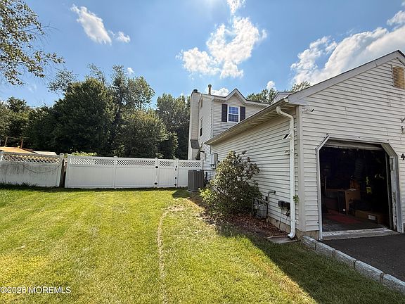 2nd image of 40 Newport Drive