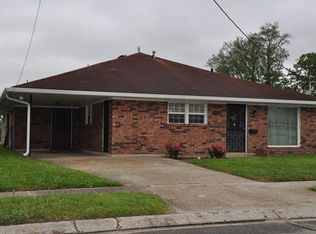 5430 Montegut Dr, New Orleans, LA 70126