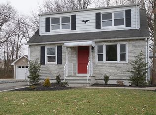 14 Sanford Ave, West Caldwell, NJ 07006