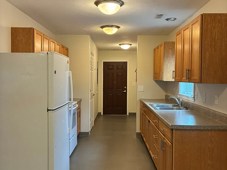 2430 2nd Ave — Photo 11