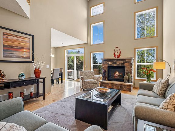 3rd image of 15463 Junegrass Ln