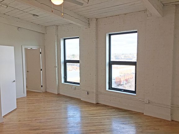 4th image of 2219 Colonial Ave #2319051