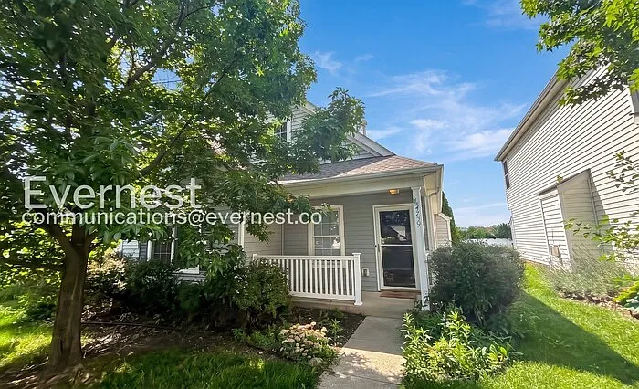 3 bed, 3.0 bath, 1499 sqft, $2,250 — Photo 1