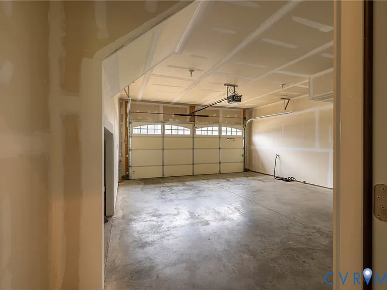 11443 Hayloft Ln — Photo 40