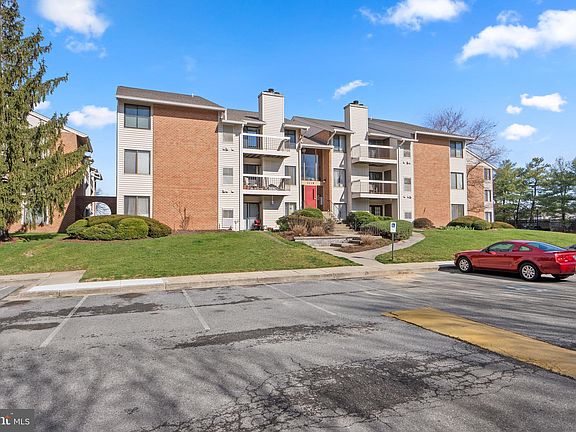 3rd image of 1119 Castle Harbour Way Unit 3D