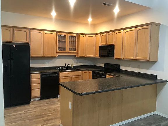 4th image of 3604 176th St SW