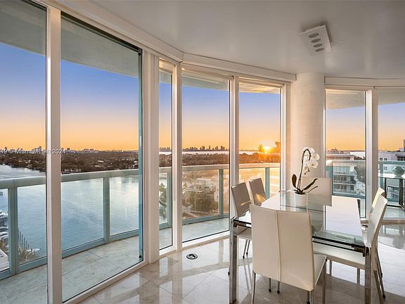 3rd image of 6000 Indian Creek Dr #15A