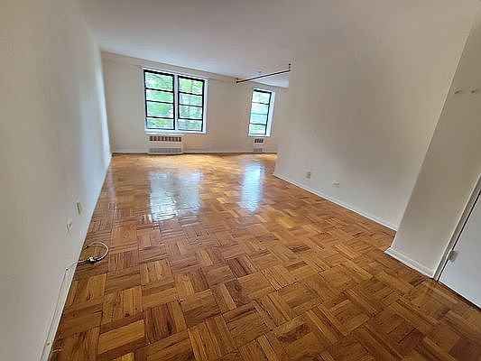 1st image of 78-28 164th St #1K