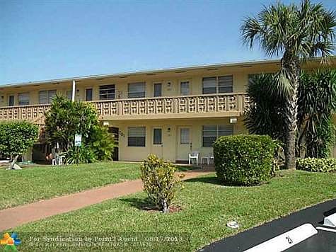4th image of 701 Pine Dr APT 110
