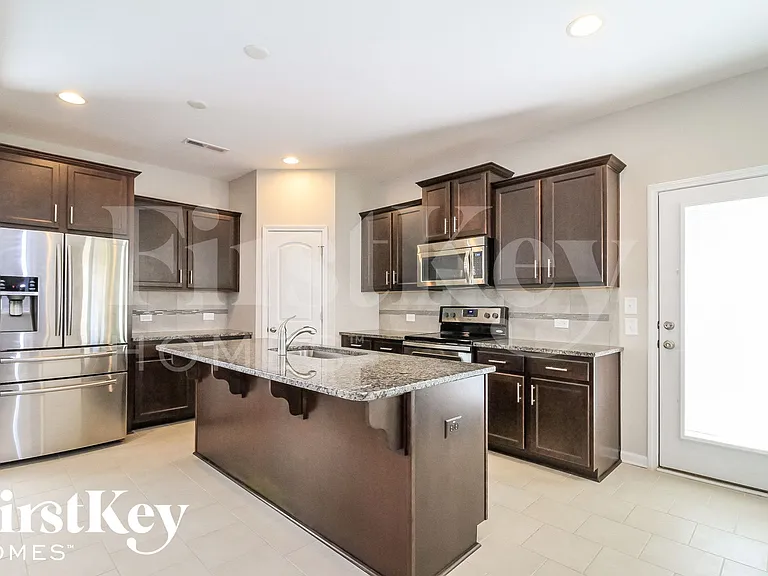 4317 Lochurst Dr — Photo 5