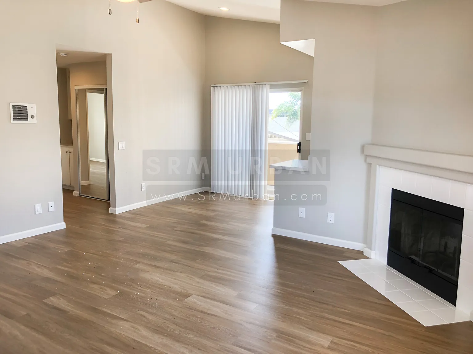 2 bed, 900 sqft, $3,295 — Photo 3