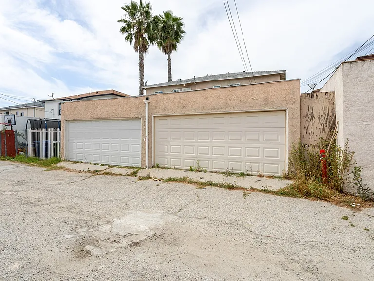 1708 S Crescent Heights Blvd — Photo 21
