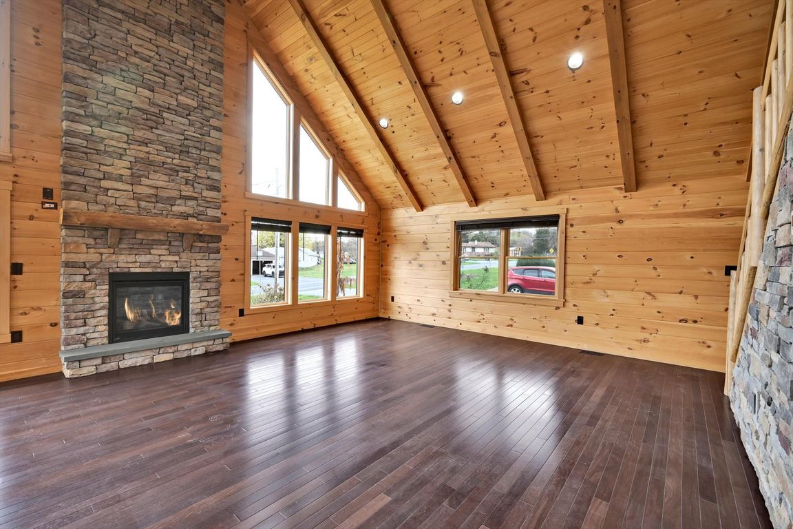08-Living Room