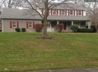 1806 Lakeside Rd, Youngstown, OH 44509