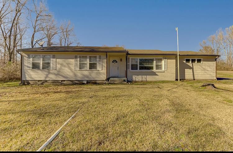 1st image of 42 Bellaire Dr