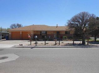 412 Sandoval Rd SW, Los Lunas, NM 87031