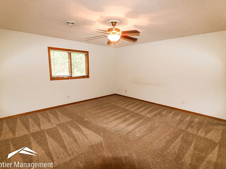 1923 Crescent Dr #1 — Photo 7