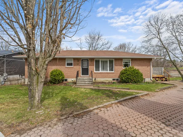 28 Water St, Kawartha Lakes, ON K9V 2C8