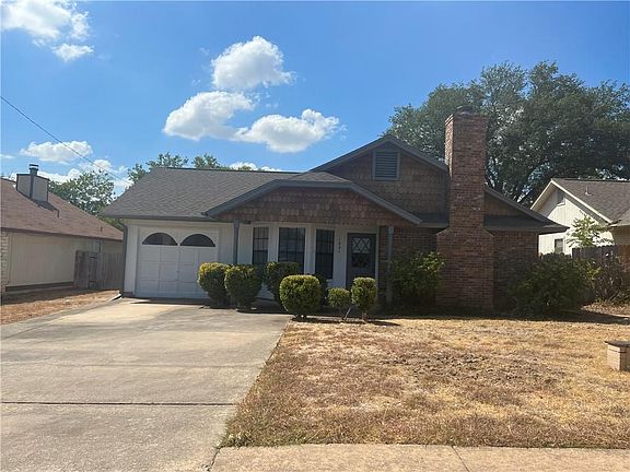2nd image of 1021 Cresswell Dr