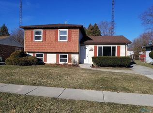 305 Sentry Hill Rd, Toledo, OH 43615