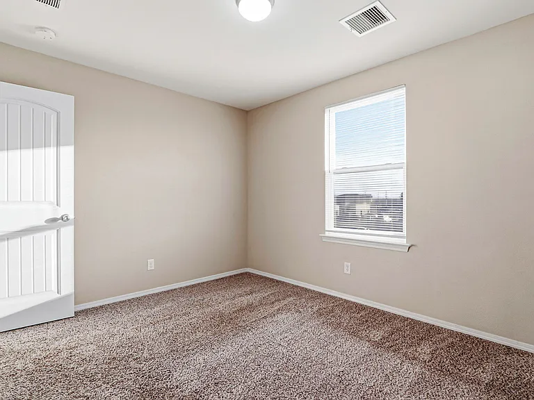 714 Hc Gilbert Minjares Dr — Photo 37