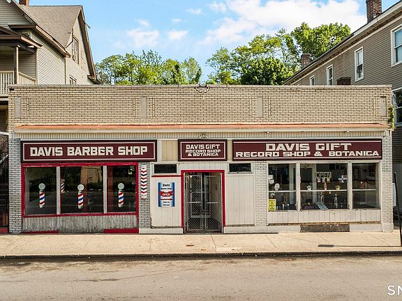 3rd image of 669 East Main Street