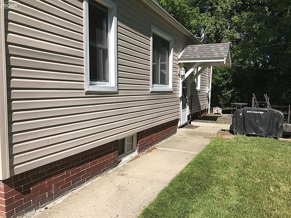 2nd image of 4012 Saginaw Trl