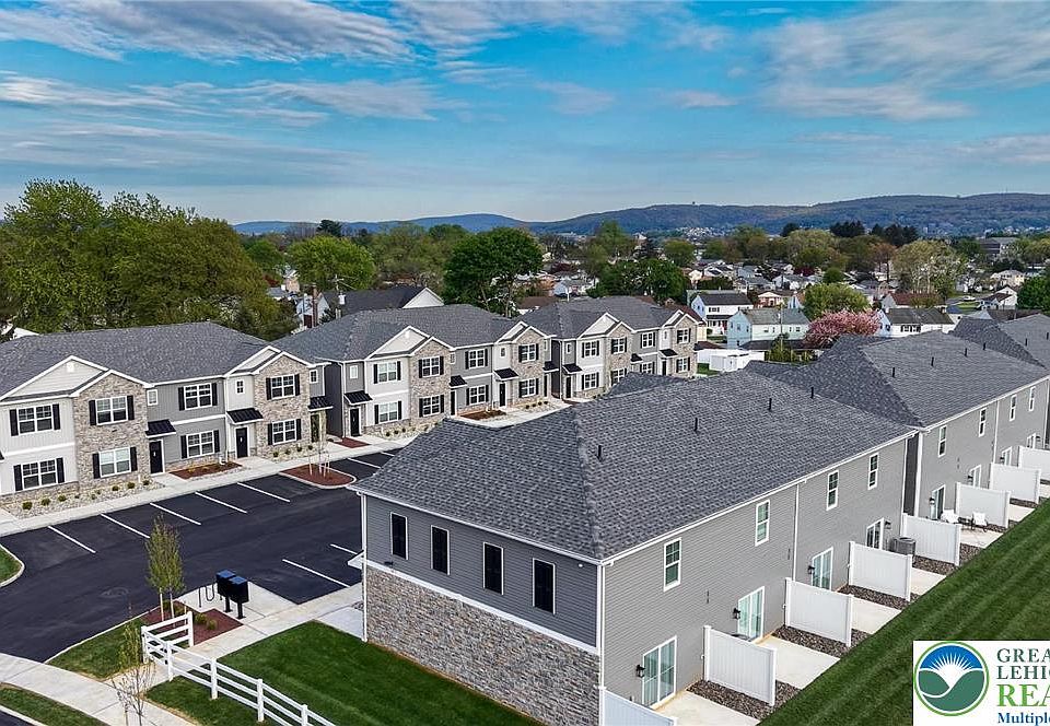 1st image of 1411 Greenview Dr #3