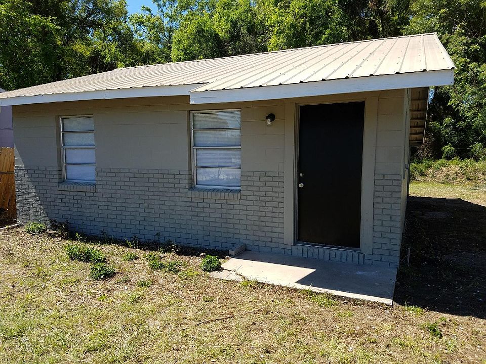 1st image of 946 NW 17th Ave