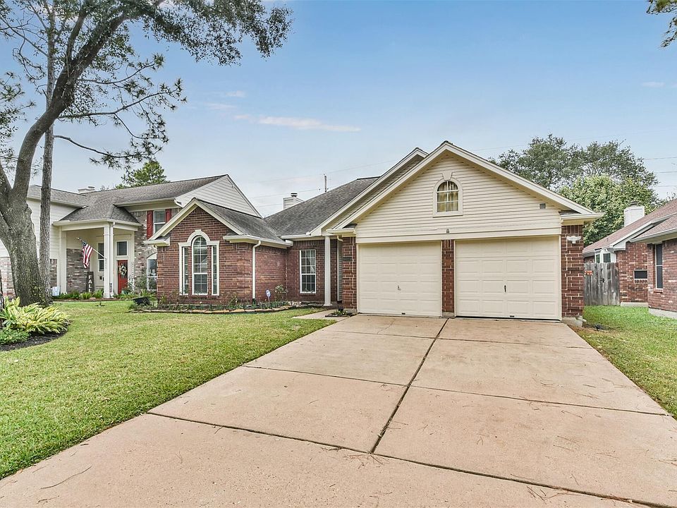 1st image of 8023 Shangrila Ln