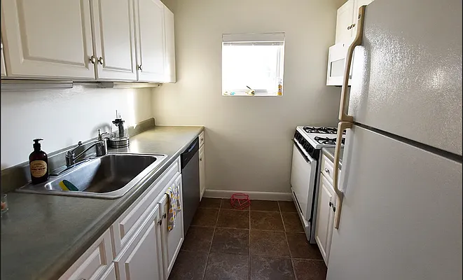 Rented by REAL New York | media 5