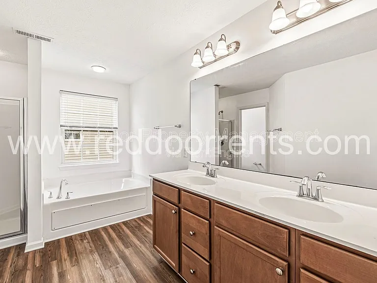10031 Golden Dr — Photo 29