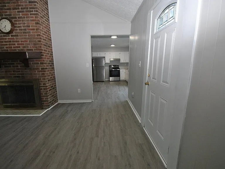 6711 El Rancho Rd — Photo 8
