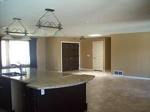 4th image of 3535 E Cannon Dr